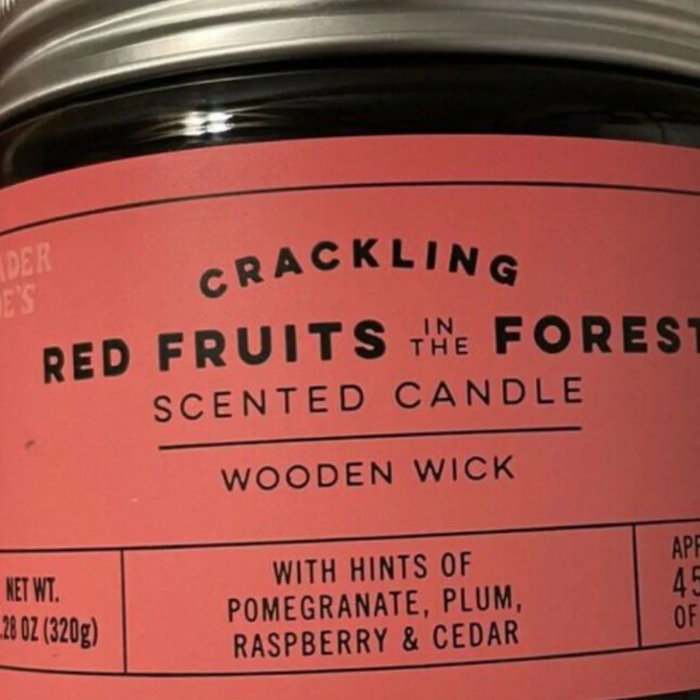 Trader Joe’s Crackling Wood Wick Red Fruits in the Forest Candle